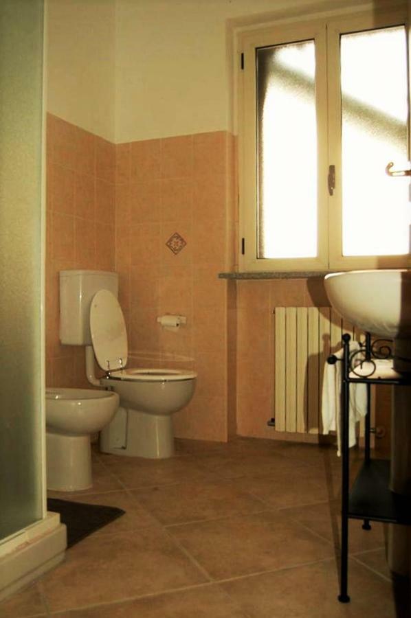 Gaietta Bed & Breakfast Frassineto Po Luaran gambar