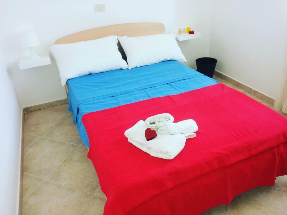 Gaietta Bed & Breakfast Frassineto Po Luaran gambar