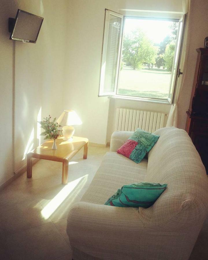 Gaietta Bed & Breakfast Frassineto Po Luaran gambar