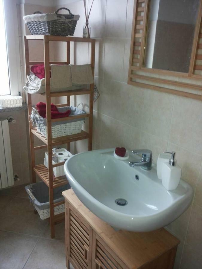 Gaietta Bed & Breakfast Frassineto Po Luaran gambar