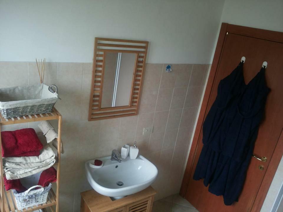 Gaietta Bed & Breakfast Frassineto Po Luaran gambar
